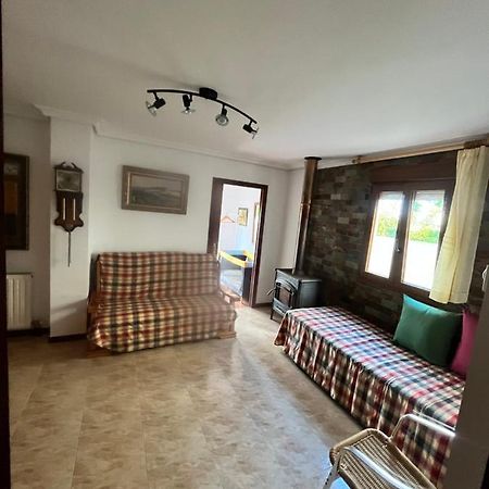 Liencres Tranquilo Con Piscina Comunitaria Apartment Luaran gambar