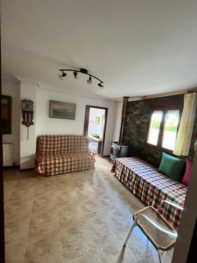 Liencres Tranquilo Con Piscina Comunitaria Apartment Luaran gambar