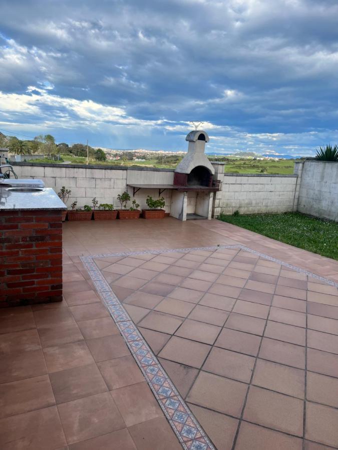 Liencres Tranquilo Con Piscina Comunitaria Apartment Luaran gambar